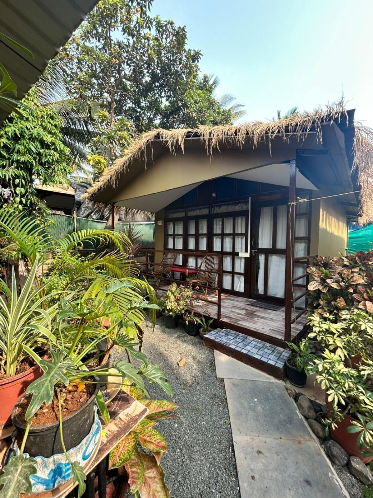 מלון פטנם Salida Garden Hut Patnem מראה חיצוני תמונה